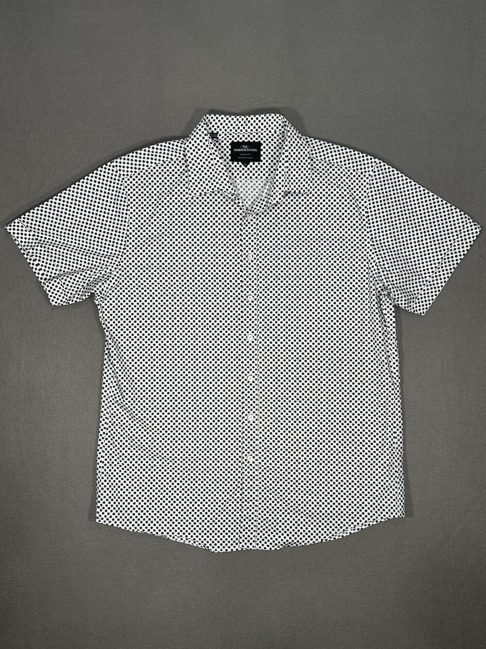 Rodd & Gunn Men’s XL Sports Fit Button Up Shirt White Blue Floral Cotton